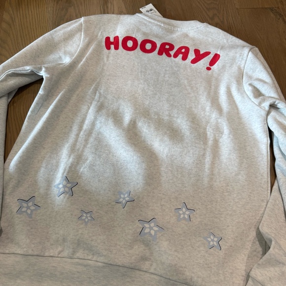 Bluey Sweatshirt Size M NWT - Picture 4 of 4